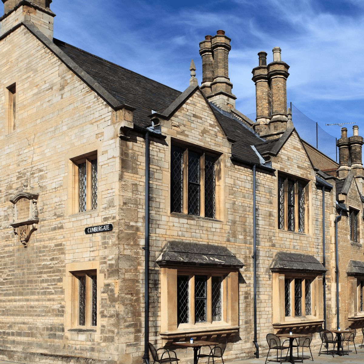 7 Things to Consider in a Listed Building Renovation | Robinson's ...
